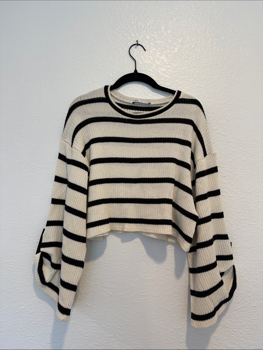 Zara Black and Cream Striped Knit Blouse Size S